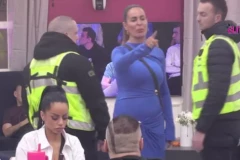 OPŠTI KARAMBOL U ELITI! Kačavenda REŠETA pretnjama Asmina, OBEZBEĐENJE napravilo živi zid!