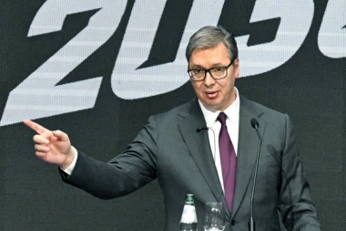 "NAUČILI SMO ISTORIJSKE LEKCIJE, VREME JE DA IH MUDRO PRIMENIMO"! Vučić sumirao nedelju za nama i poslao poruku naciji - PRED SRBIJOM STOJI IZBOR...! (VIDEO)