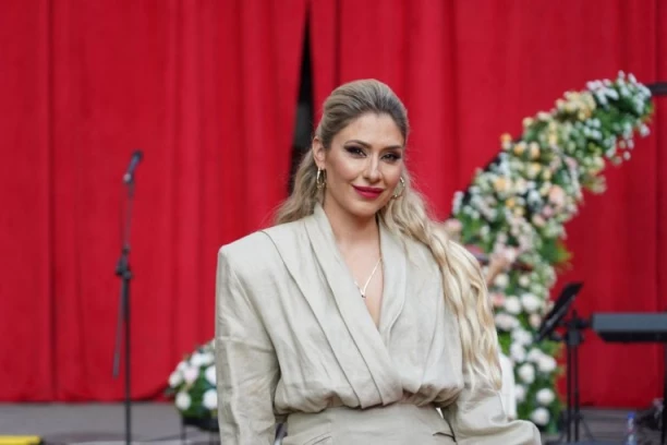 OMILJENA VODITELJKA "SLAGALICE" PET GODINA ČEKALA OVAJ TRENUTAK! Kristina Radenković podelila PRELEPE VESTI - Ko želi, nek čestita!