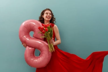 Dan žena u znaku SUDBINSKE OSMICE: Pripadnice ova tri znaka ulaze u period STRASTI, moći i NOVCA