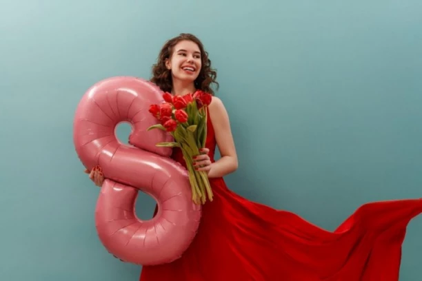 Dan žena u znaku SUDBINSKE OSMICE: Pripadnice ova tri znaka ulaze u period STRASTI, moći i NOVCA