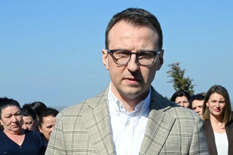 PETKOVIĆ ČESTITAO VIDOVDAN SRBIMA NA KiM -  "Ovaj praznik je simbol naše duhovne snage"