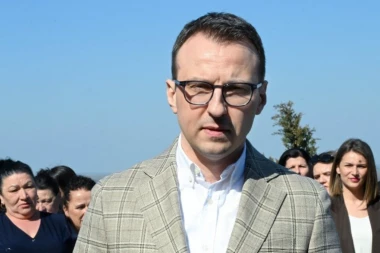PETKOVIĆ ČESTITAO VIDOVDAN SRBIMA NA KiM -  "Ovaj praznik je simbol naše duhovne snage"