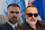 "ŠIRI NEISTINE I OBMANJUJE JAVNOST!" Gradonačelnik Novog Sada razotkrio laž Tonija Cetinskog - Mićin sve dokumentovao isečkom iz novina! (FOTO)