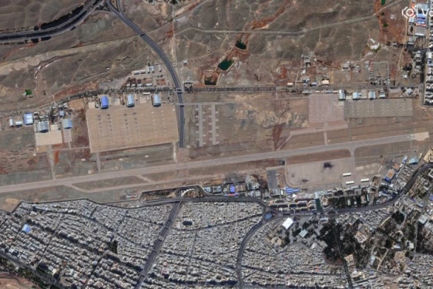 KATASTROFA U NAJAVI! Pogođeno hemijsko postrojenje, očekuje se UŽASNO IZLIVANJE MATERIJE! Ugroženo hiljade života