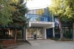 UHAPŠENA UPRAVA OSNOVNE ŠKOLE! Palo pet osoba u Novom Sadu, za jednom se traga!