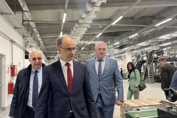 Macut obišao Prvi partizan i Valjaonicu bakra: Značaj za zapošljavanje i namensku