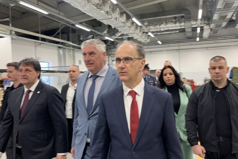 Đuro Macut  - Topionica bakra