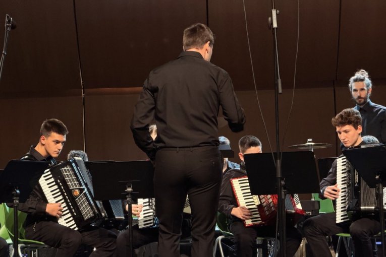 Orkestar harmonika Osnovne muzičke škole "Teodor-Toša Andrejević"
