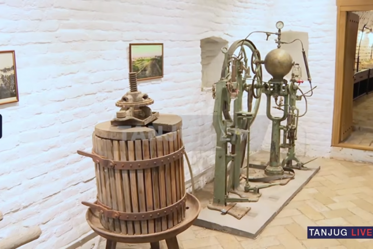 Printskrin tanjug youtube