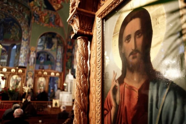 ZAŠTO SE ISUS HRISTOS NAZIVA BOGOČOVEKOM: Otac Srećko o dve prirode Gospoda!