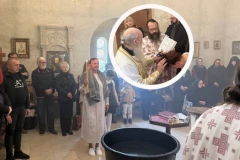 VLADIKA JOVAN KRSTIO HRISTINU U JASENOVCU: Sabranje koje je mesto stradanja pretvorilo u svedočanstvo novog duhovnog života (FOTO)