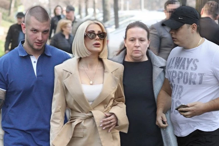 NEVEROVATNA SCENA! Miljkoviću tokom večeri stizale čestitke preko radio-stanice: Pominju se Belivuk, Tanja, braća iz Španije...