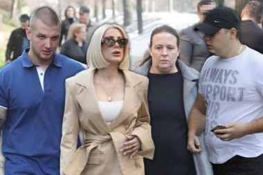 NEVEROVATNA SCENA! Miljkoviću tokom večeri stizale čestitke preko radio-stanice: Pominju se Belivuk, Tanja, braća iz Španije...