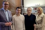 NEMA VIŠE LENČARENJA! Ivica Dačić izlazi iz bolnice, Vučić objavio sliku: Srećan zbog njega i porodice koja slavi život i veliku pobedu