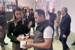 "SVAKODNEVNO RAZGOVARAMO S PRIVREDNICIMA O TOME KAKO DRŽAVA MOŽE DA POMOGNE" Adrijana Mesarović obišla Lučane! (FOTO, VIDEO)