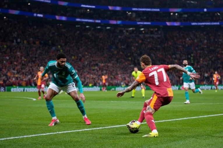 LIVERPUL PRITISKAO, ALI UZALUD: Galatasaraj sa prednošću ide na Enfild!