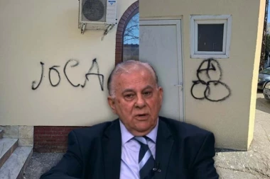 KUĆA JOVANA DAMJANOVIĆA NA UDARU BLOKADERA! Kukasti krst za Roma  zbog podrške Vučiću!