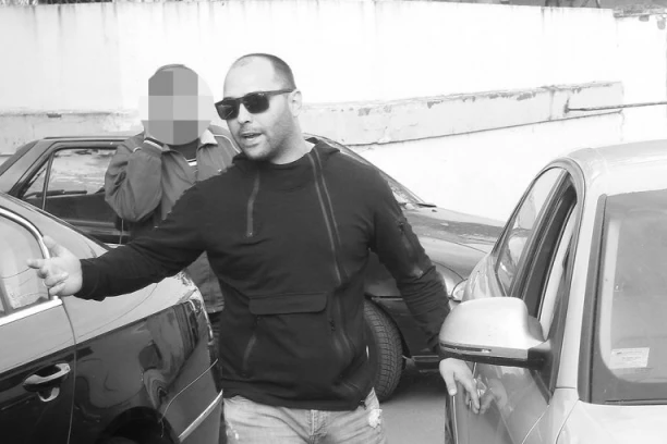 TUGA DO NEBA! SESTRA KAĆE LAZIĆ OBJAVILA NIKAD VIĐEN SNIMAK DRAGANA! Prizor kida dušu - OVO DOKAZUJE KAKAV JE BIO! (FOTO)