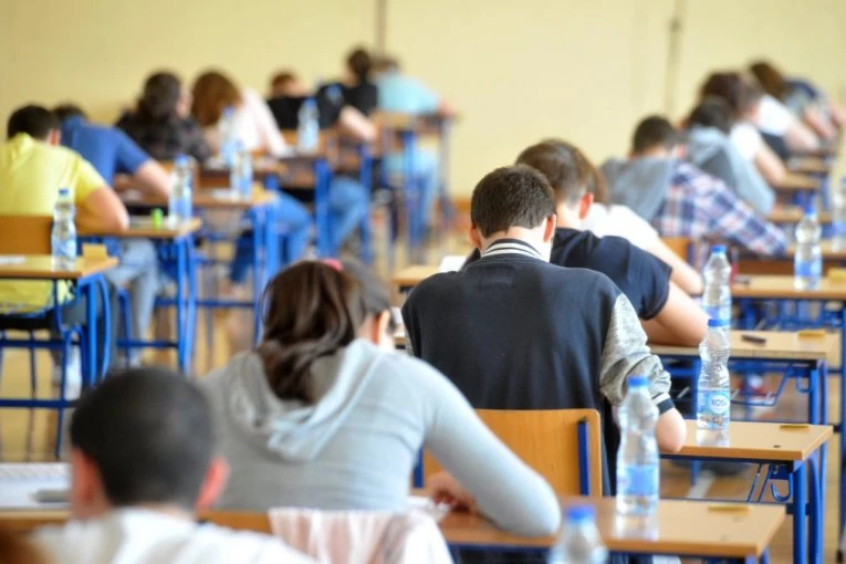 DOBRO SE SPREMITE ZA PROVERU ZNANJA! Evo kad OSMACI rade probni završni ispit!