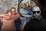 NAJPOTRESNIJA SCENA ISPRED KUĆE POKOJNOG BRATA DARKA LAZIĆA: Pevač u suzama napustio porodični dom, ne mogu da ga obuzdaju!