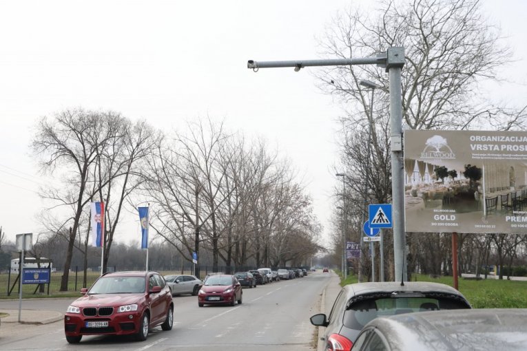 Makiš, stara Obrenovačka pruga (ravna deonica)
