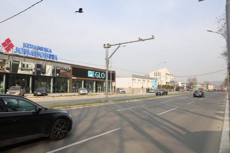 Višnjička ulica, kod Ada Huje (pravac ka Karaburmi)