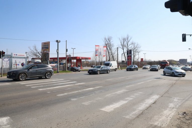 Zrenjaninski put, Krnjača (kod skretanja za Kotež)