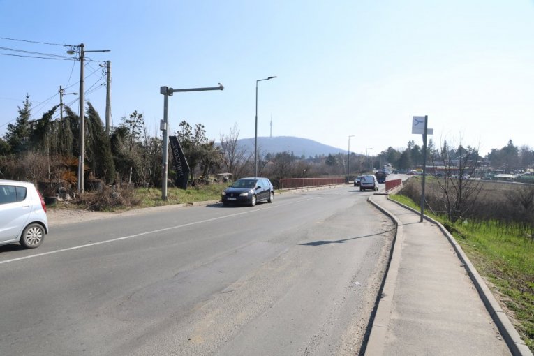 Avalski put, kod motela "Hiljadu ruža"