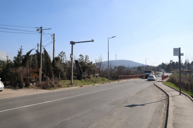 Avalski put, kod motela "Hiljadu ruža"