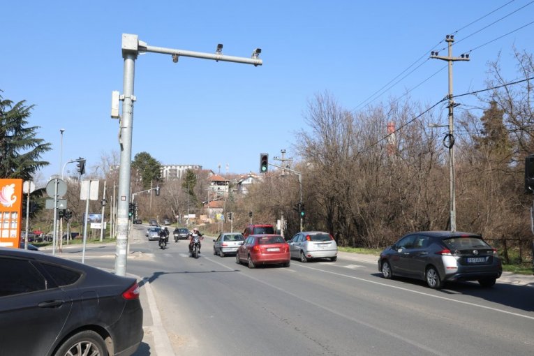Bulevar oslobođenja, kod ulaza u Jajince.
