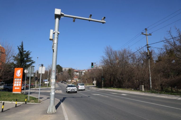 Bulevar oslobođenja, kod ulaza u Jajince.