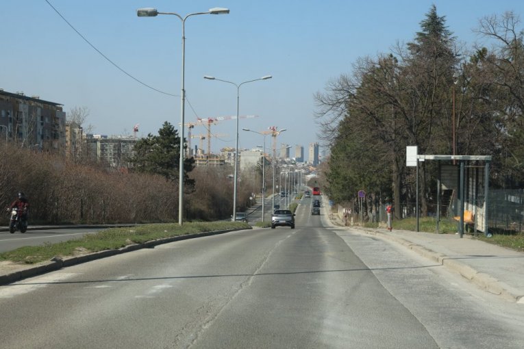 Bulevar Peka Dapčevića, Voždovac (ravna deonica kod Kumodraža)