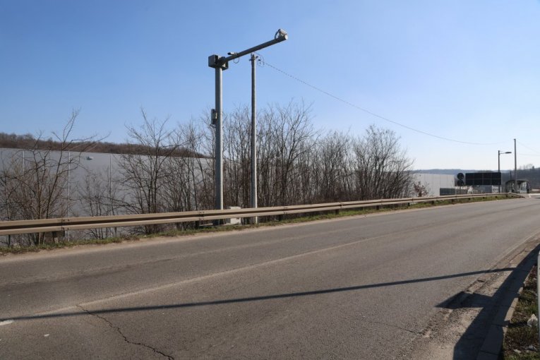 Mladenovački put, Mali Požarevac (deonica odmah nakon silaska sa autoputa).