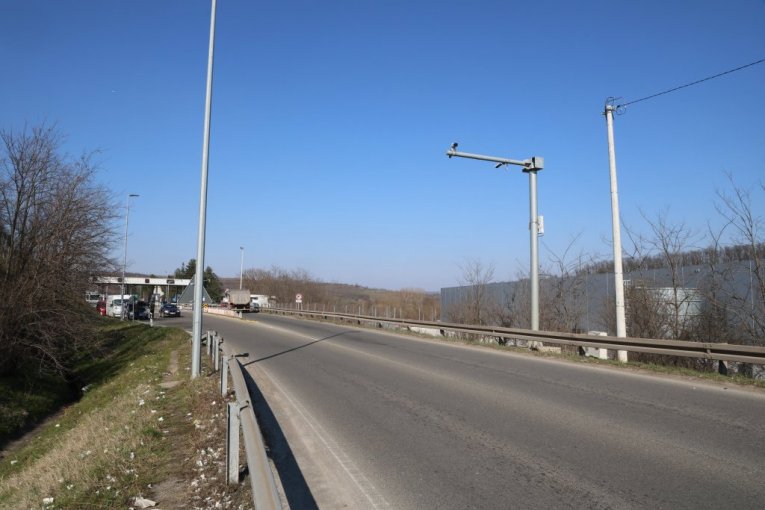 Mladenovački put, Mali Požarevac (deonica odmah nakon silaska sa autoputa).