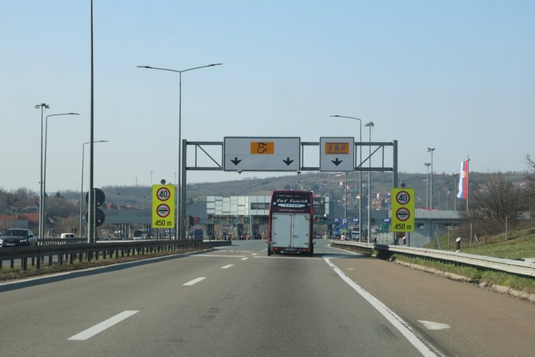 Naplatna rampa Vrčin (obe strane)