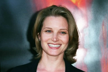 Jedna od najlepših glumica devedesetih SMRŠALA ČAK 45 KG: Gotovo niko je nije prepoznao, možda se vraća i glumi! (GALERIJA)