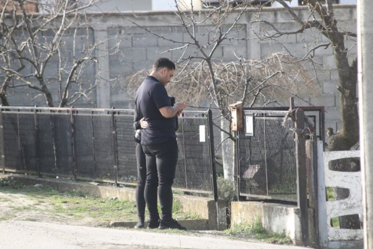 Darko danas ispraća brata