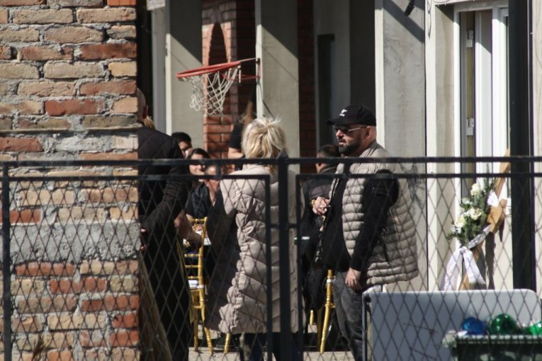 Rođaki porodice Lazić pozlilo