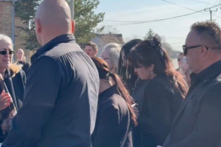 Ivana Lazić, supruga Dragana Lazića