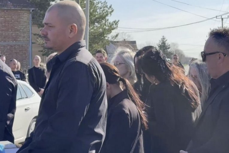 Ivana Lazić, supruga Dragana Lazića