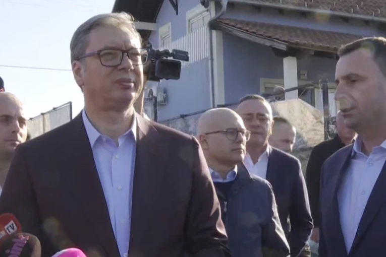 VUČIĆ U POSETI ARANĐELOVCU! Predsednik obilazi Šumadijski kutak u Raniloviću! (VIDEO)