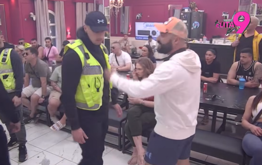 ZVERSKA TUČA U "ELITI", LUKA IZUDARAO ANĐELA! Hitno prekinut program, obezbeđenje jedva obuzdalo pomahnitalog Vujovića!