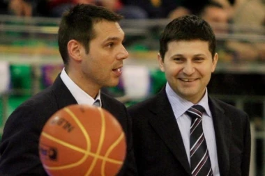 ŠOK: Srbin seo na vrelu klupu Splićana!