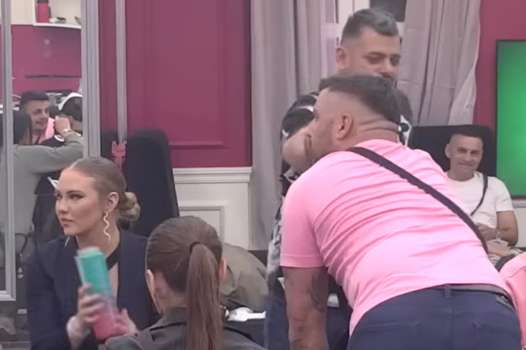 Bora Santana i Asmin Durdžić se rukuju!