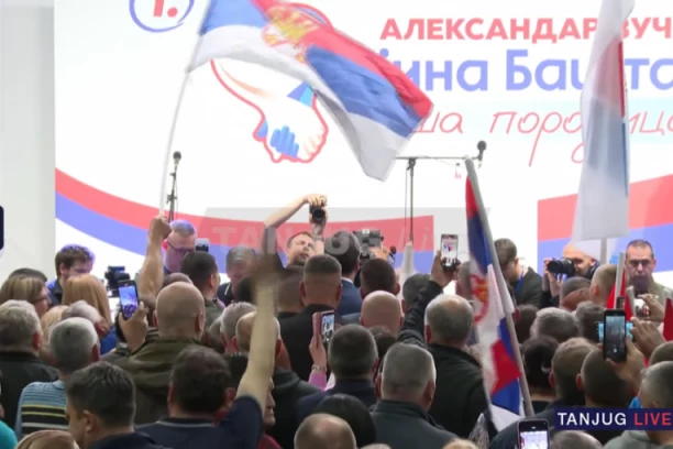 OBRAĆA SE VUČIĆ! Veliki miting SNS u Bajinoj Bašti! SALOM SE ORI "ACO, SRBINE"!