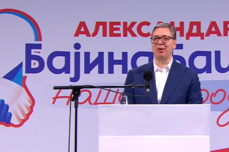 OBRAĆA SE VUČIĆ! Veliki miting SNS u Bajinoj Bašti! SALOM SE ORI "ACO, SRBINE"! (FOTO, VIDEO)