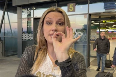 RADA MANOJLOVIĆ NA POTERNICI, TRAŽE JE! Drama na aerodromu, pevačica otkrila kako je završila na SUDU tada! (VIDEO)