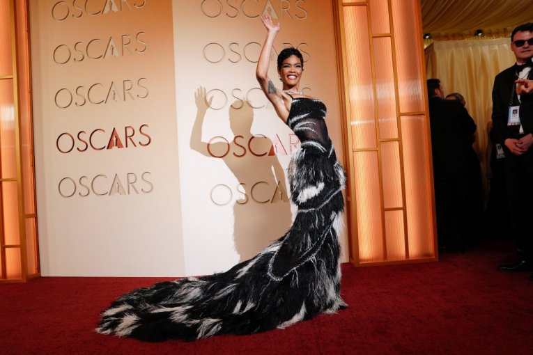 Tejana Tejlor na dodeli Oskara