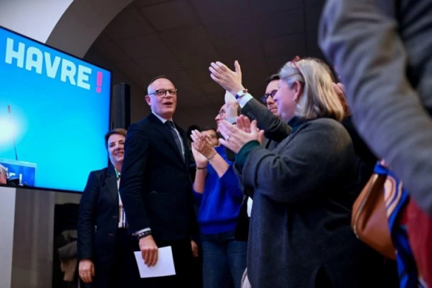 KLJUČNI TEST ZA PREDSEDNIČKE IZBORE NAREDNE GODINE! Ovo su preliminarni rezultati prvog kruga lokalnih izbora u Francuskoj! (FOTO)